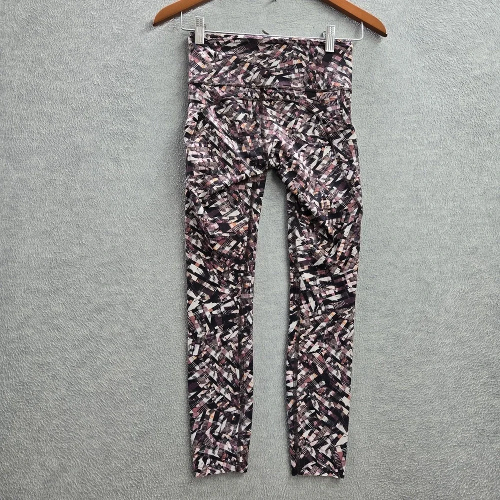 Lululemon Women Activewear Pants 4 Black Geometric Fast Free II Yoga Legging